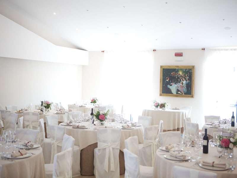 มัสเซเรีย สตาลี ดิ ออริจินัล เรอแล Villa Caprarica di Lecce ร้านอาหาร รูปภาพ
